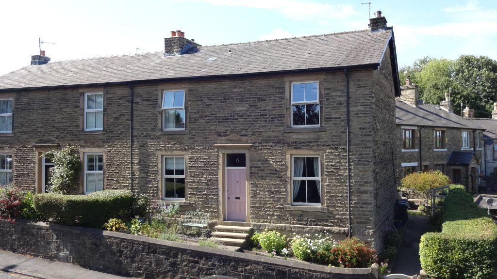 Crow Trees Brow, Chatburn, Clitheroe, Lancashire, BB7 4AA